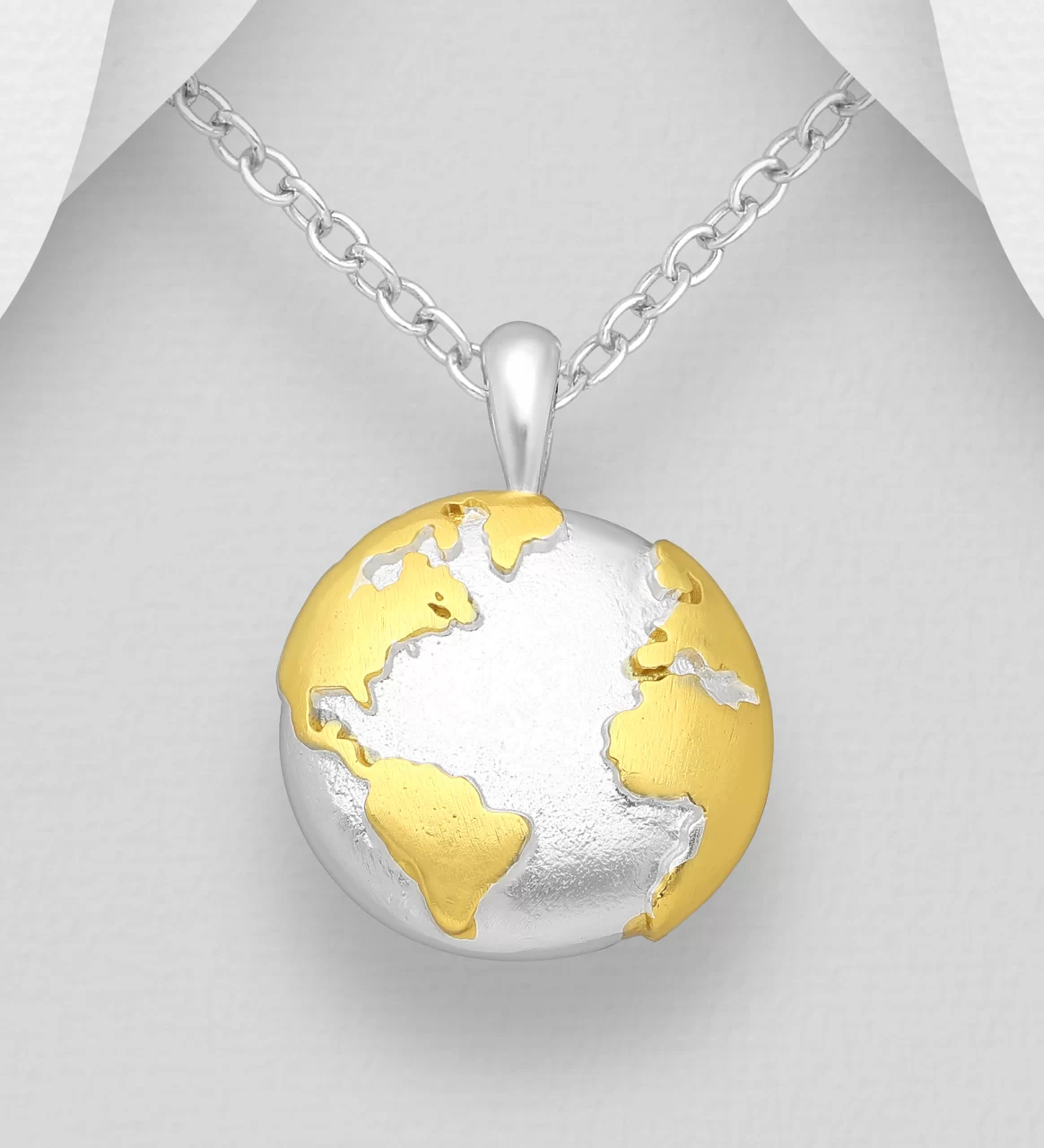 18 K Gold Plated World Map Pendant In Silver