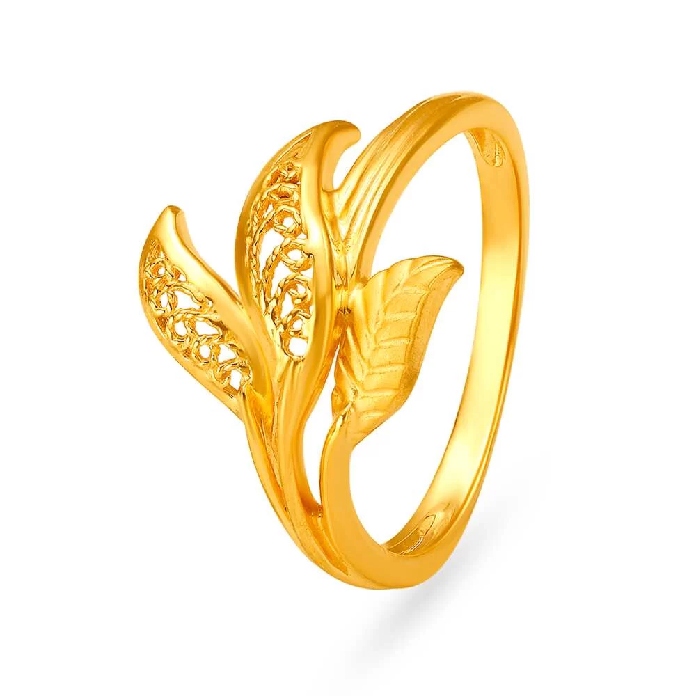 Captivating Yellow Gold Leaf Finger Ring