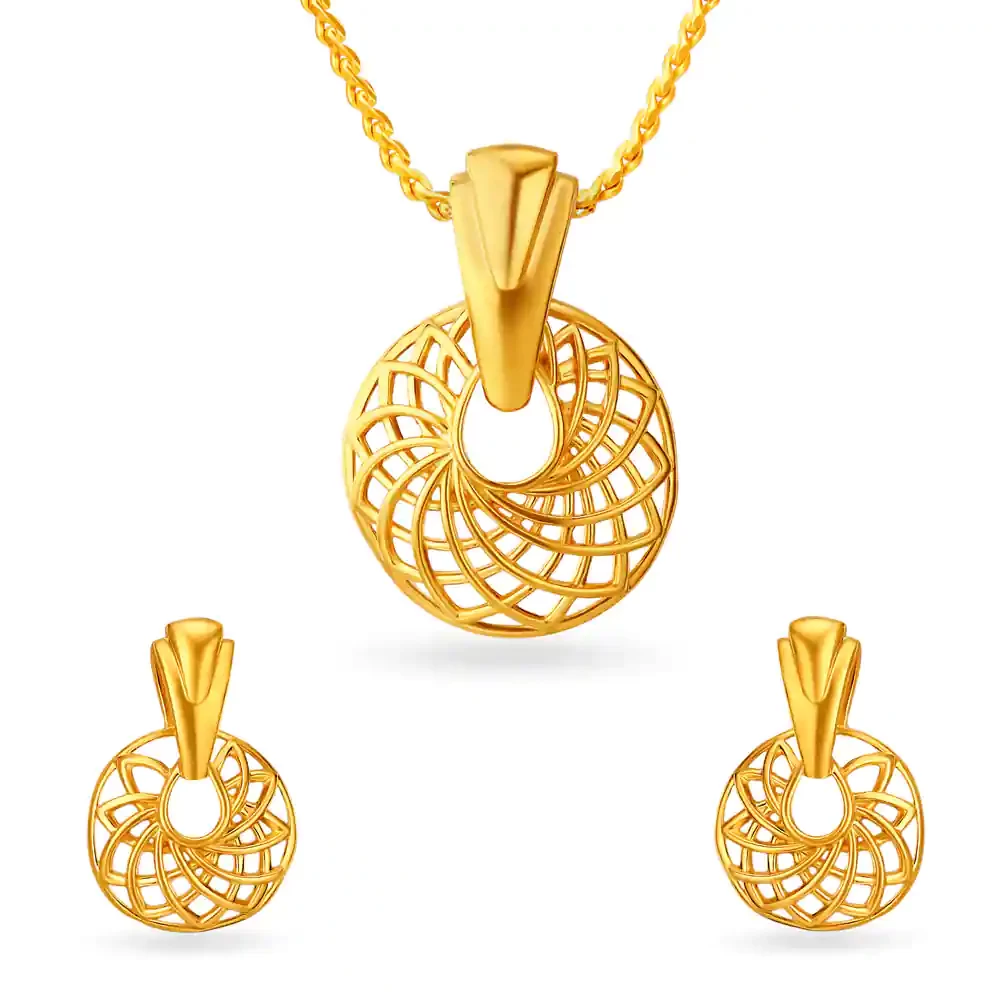 Glamorous Yellow Gold Ring Nexus Pendant And Earrings Set
