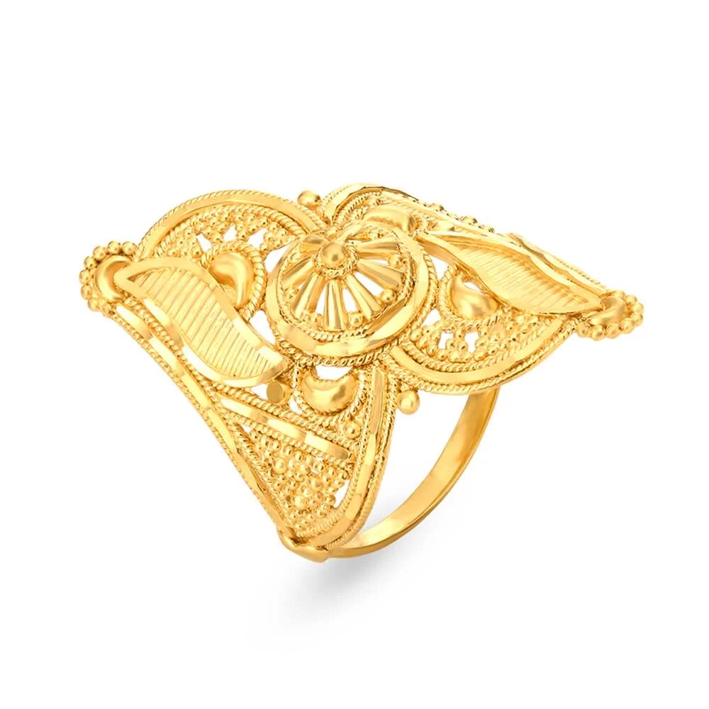 Splendid 22 Karat Yellow Gold Decorative Traditional Finger Ring