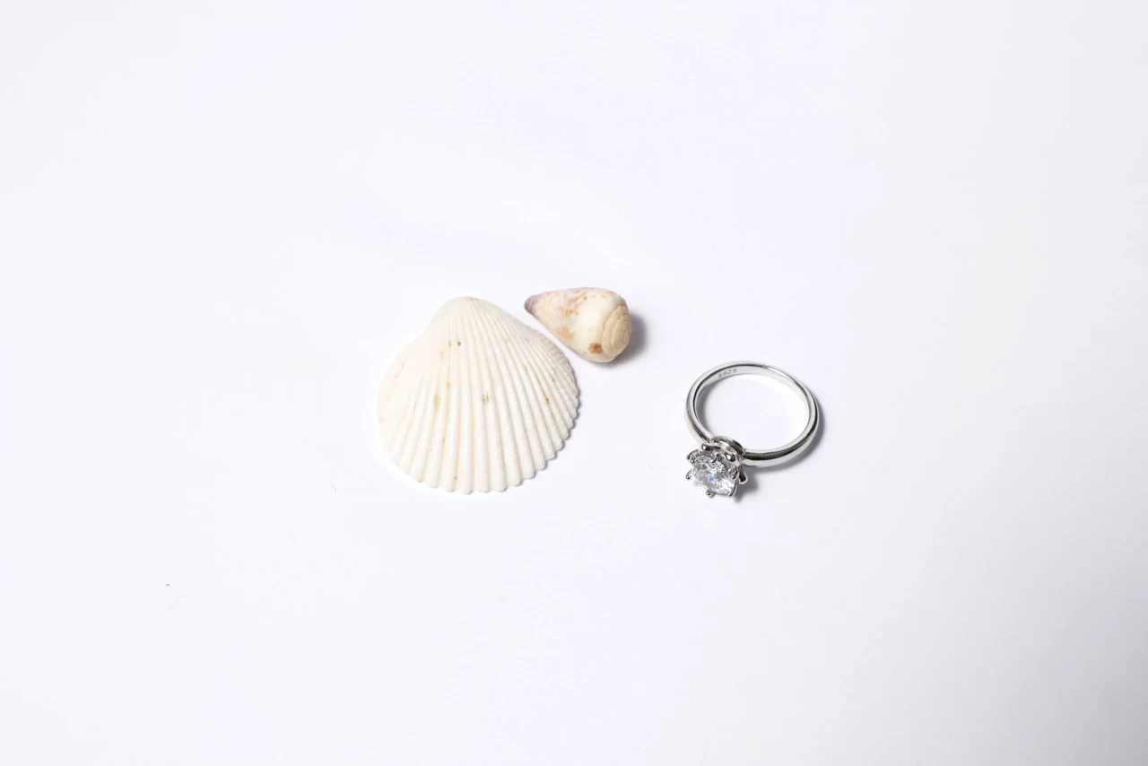 Solitaire ring in silver for her