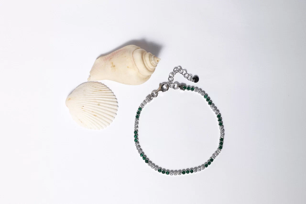 Glamorous bracelet in silver for her