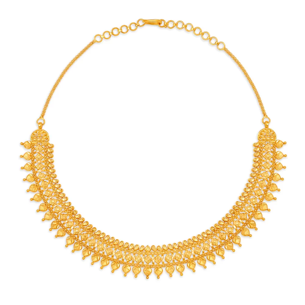 Impressive Gold Necklace