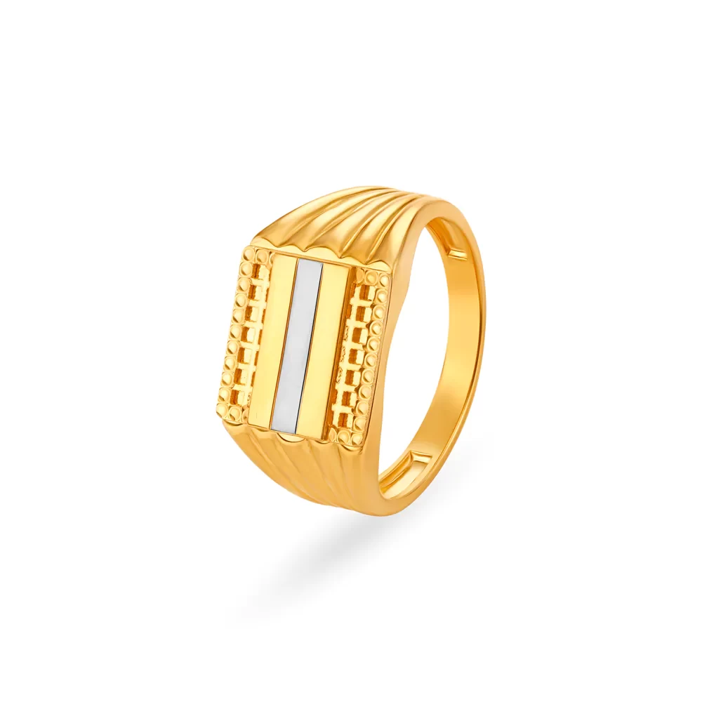 Glamorous Ridged Gold Ring