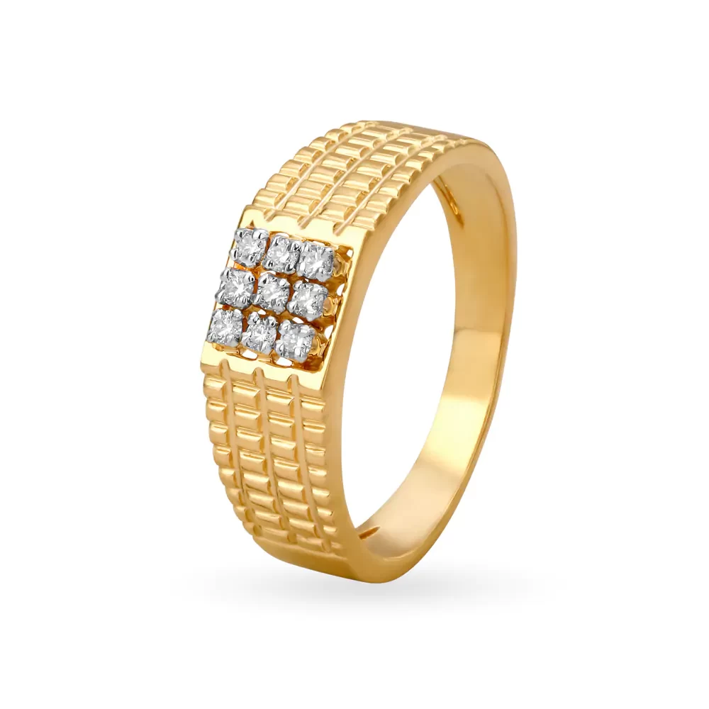 Iridescent 18 Karat Gold And Diamond Ring