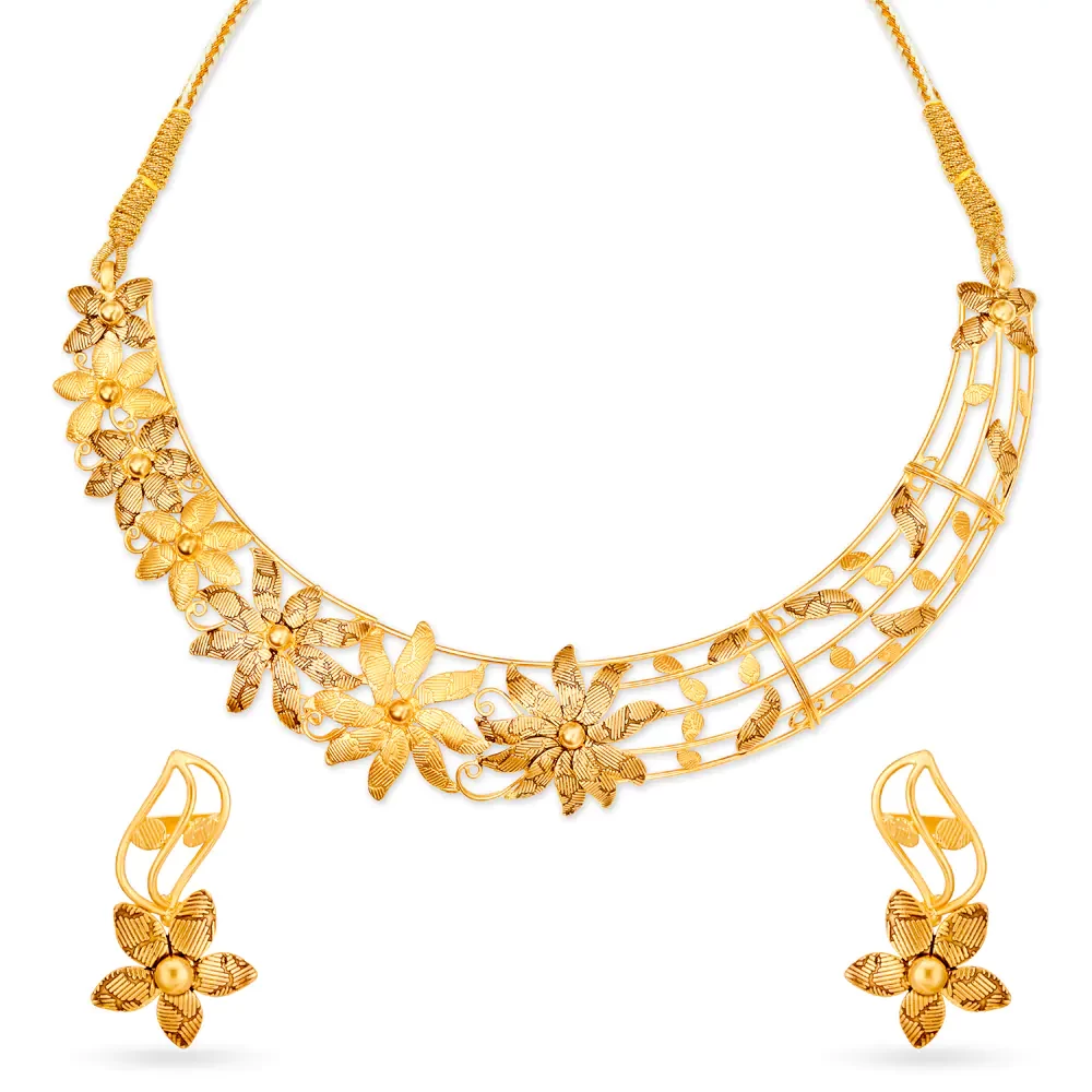 Glamorous Gold Floral Necklace Set