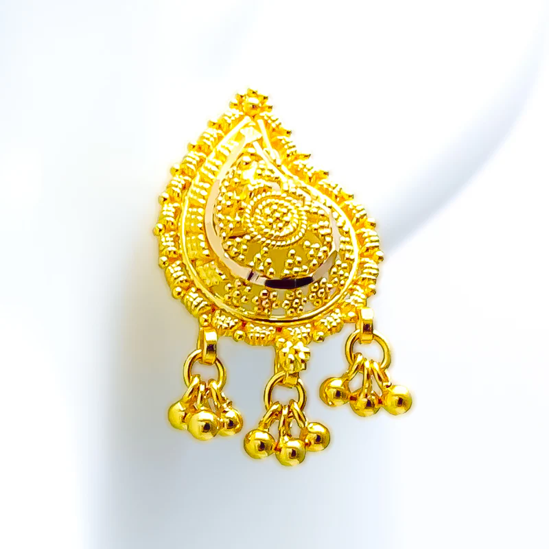Lively Elegant 22K Gold Earrings
